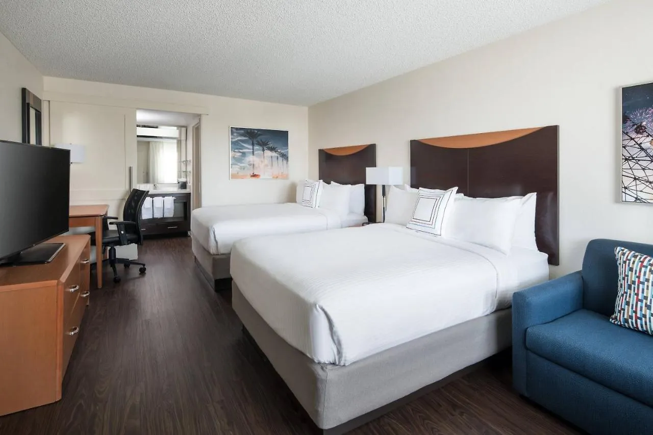 Fairfield By Marriott Anaheim Resort