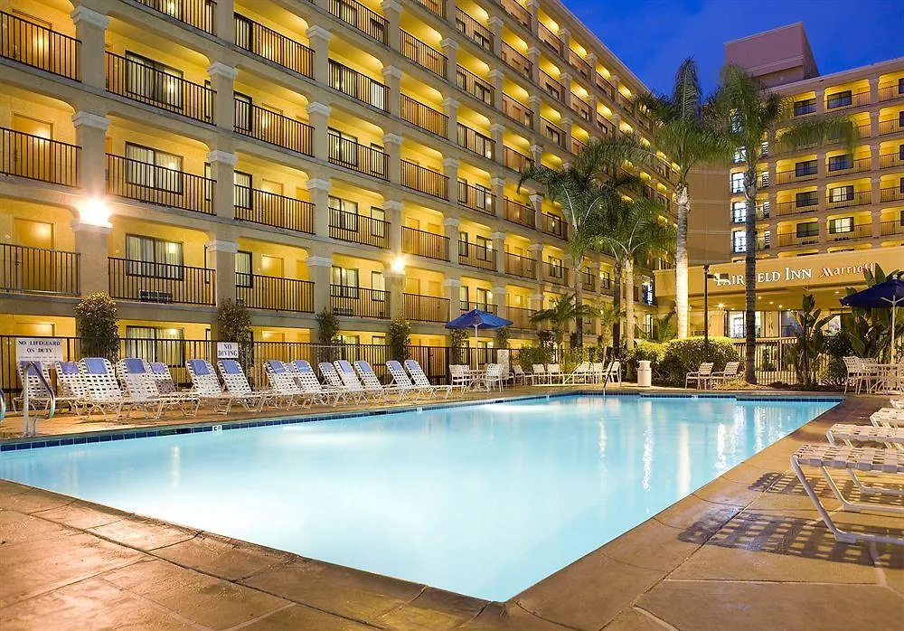 Fairfield By Marriott Anaheim Resort